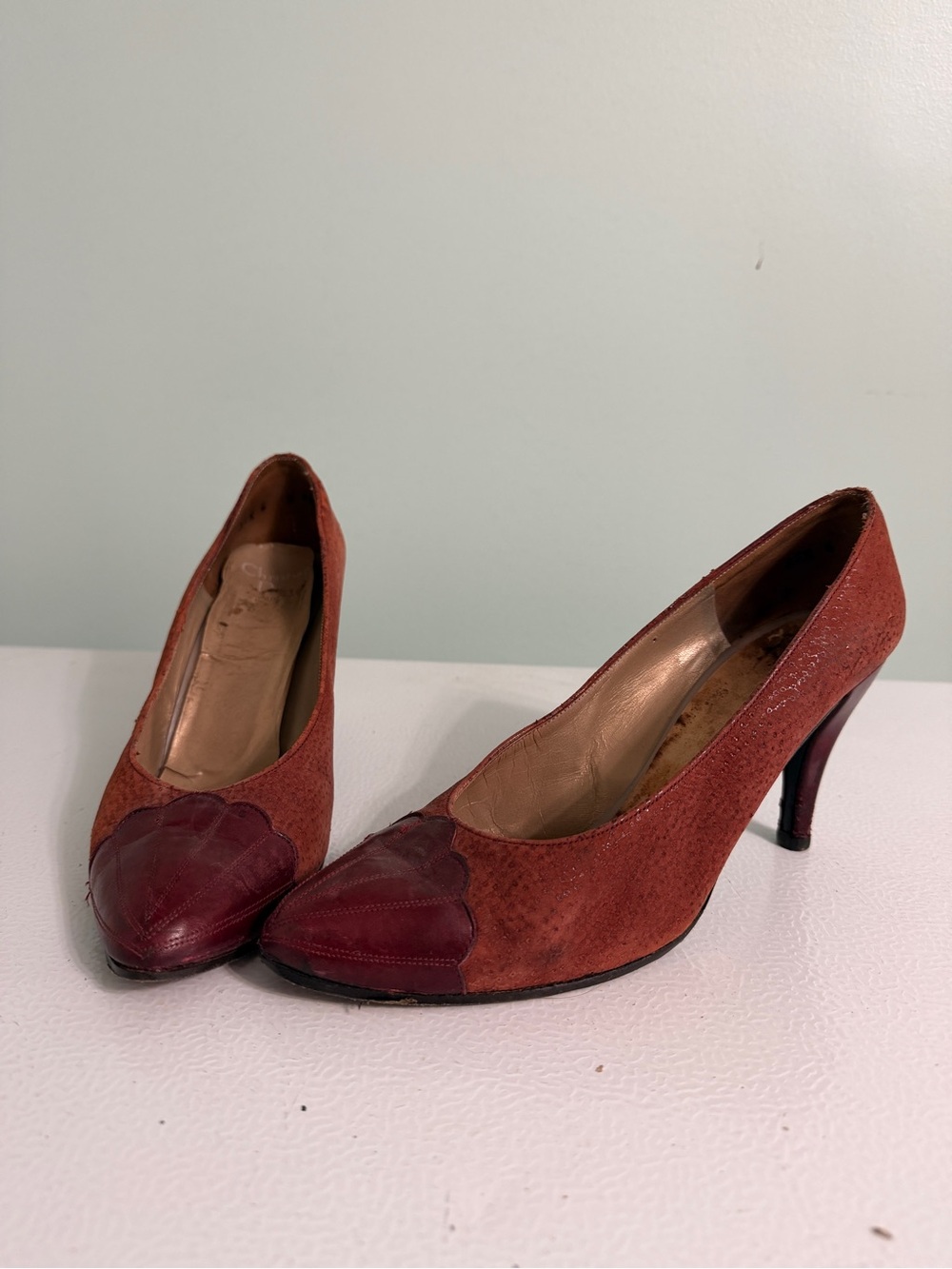 Vintage Christian Dior Pumps Rust Burgundy Leather Heels France AS-IS